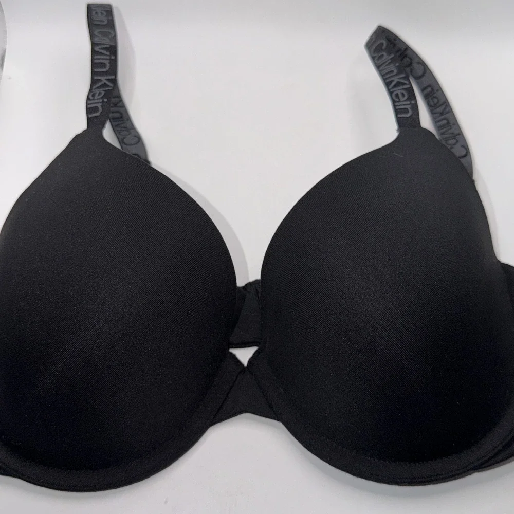 Calvin Klein 36C Microfiber Pure Stretch Push Up Plunge Bra Black Logo Everyday